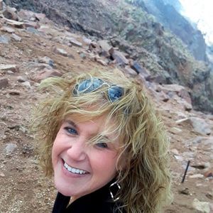 Meet your Posher, Janet